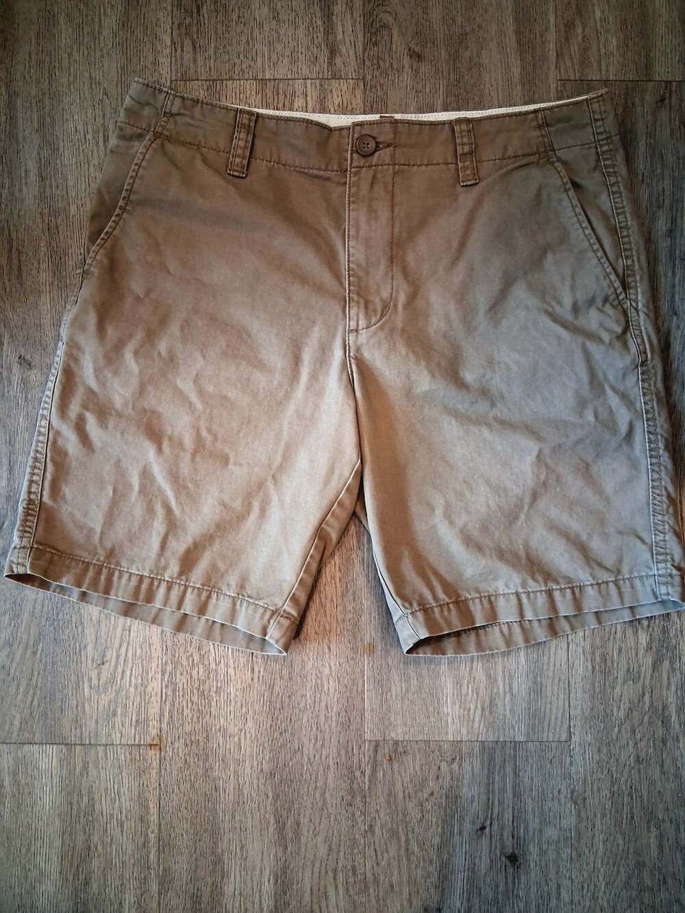 Old Navy Lived-In Straight Shorts Size 34 Brown Cotton